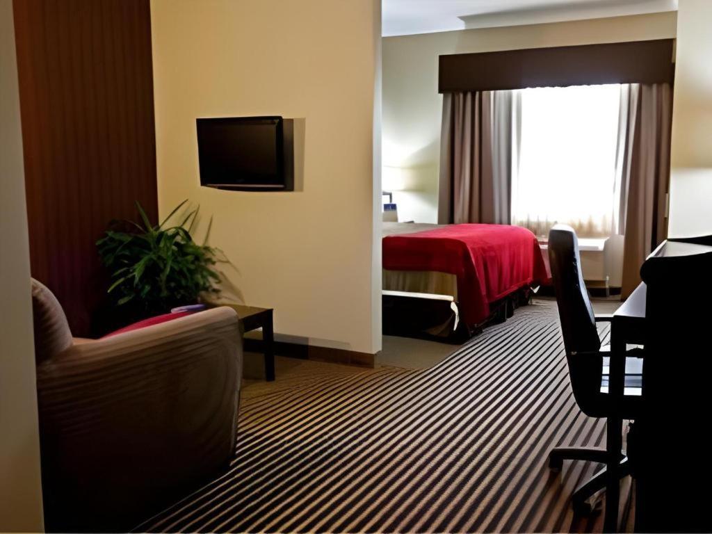 Best Western Plus Olathe Hotel Exterior foto